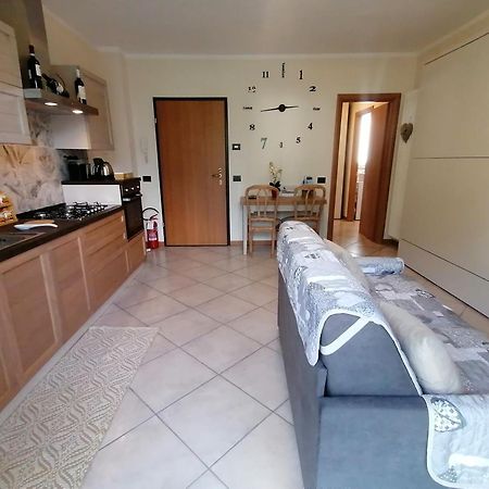 La Casa Di Sara In Valsassina Apartment Introbio Екстериор снимка