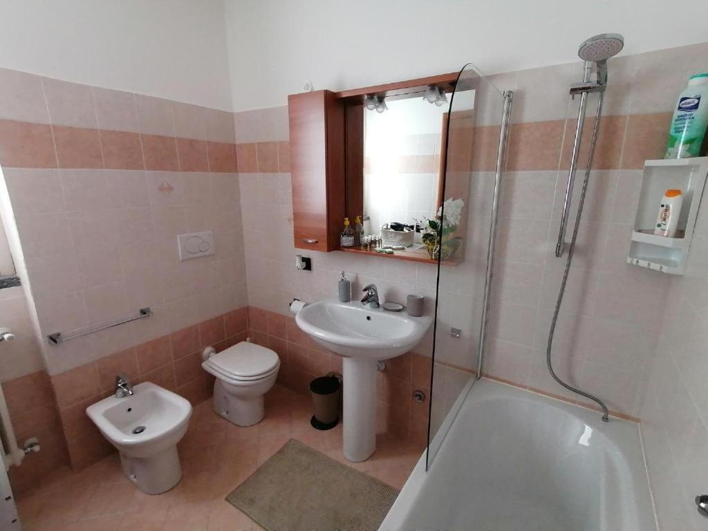 La Casa Di Sara In Valsassina Apartment Introbio Екстериор снимка